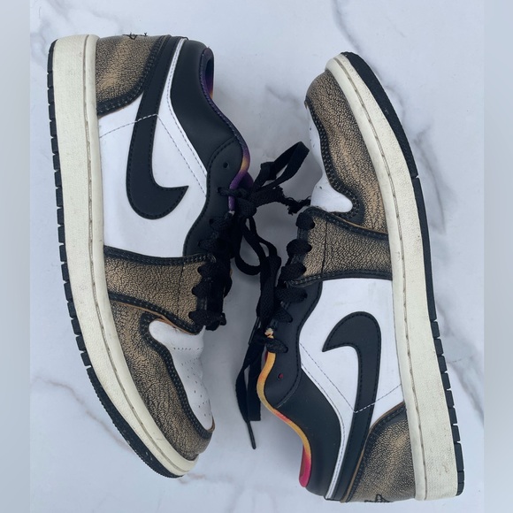 Air Jordan 1 Low 'Wear-Away - Tan' - Picture 1 of 3